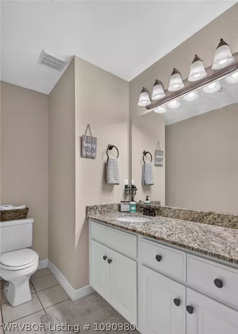 Bath - 1520 Rockhurst Dr, Fort Smith, AR 72908 photo 1 of 5