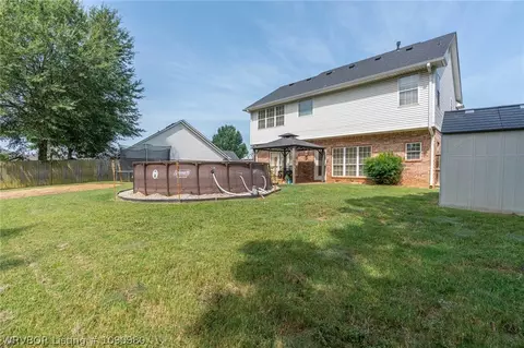 Exterior - 1520 Rockhurst Dr, Fort Smith, AR 72908 photo 6 of 8