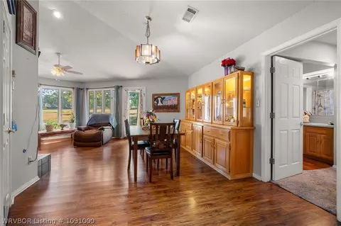Dining - 2508 Crosshill Rd, Fort Smith, AR 72908 photo 1 of 3