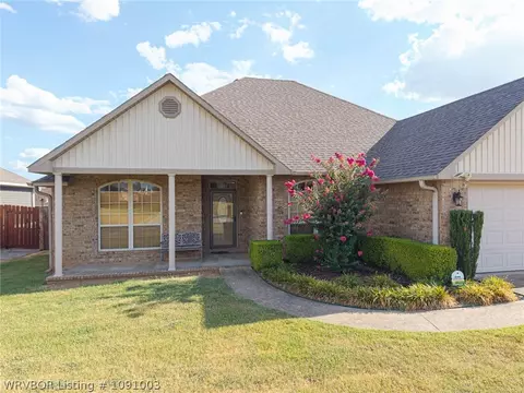 Exterior - 1907 Denali Way, Barling, AR 72923 photo 5 of 10
