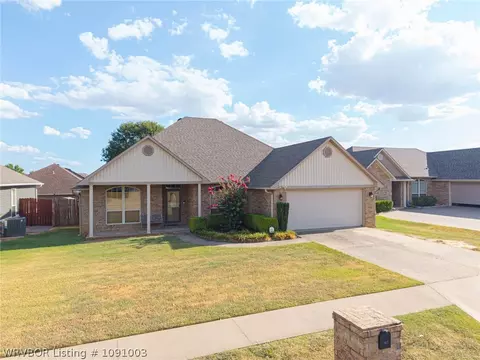Exterior - 1907 Denali Way, Barling, AR 72923 photo 3 of 10