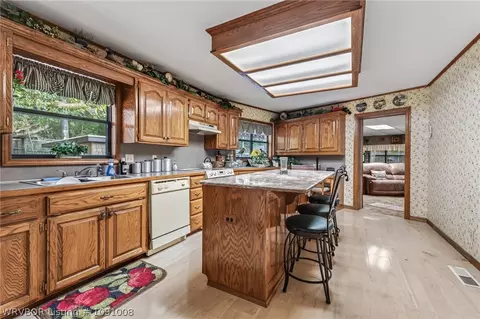 Kitchen - 5710 Duncan Rd, Fort Smith, AR 72903 photo 3 of 5