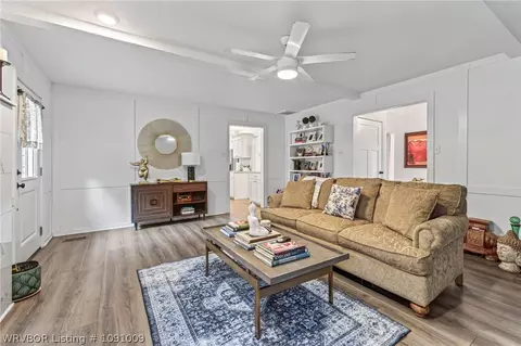 Living - 3508 Village Rd, Fort Smith, AR 72903 photo 2 of 2