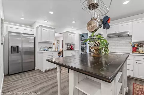 Kitchen - 3508 Village Rd, Fort Smith, AR 72903 photo 6 of 7
