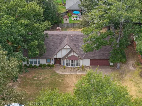 View/Area - 3508 Village Rd, Fort Smith, AR 72903 photo 2 of 5