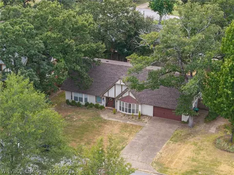 View/Area - 3508 Village Rd, Fort Smith, AR 72903 photo 3 of 5