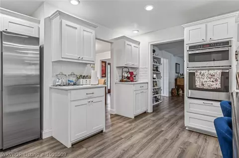 Kitchen - 3508 Village Rd, Fort Smith, AR 72903 photo 7 of 7