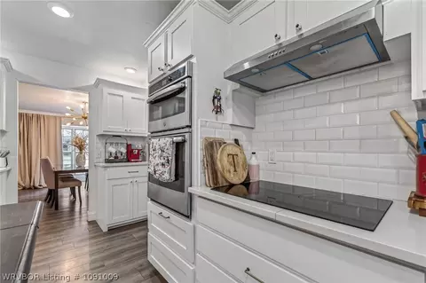 Kitchen - 3508 Village Rd, Fort Smith, AR 72903 photo 4 of 7