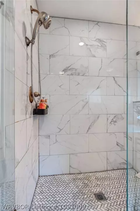 Bath - 3508 Village Rd, Fort Smith, AR 72903 photo 7 of 11