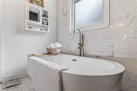 Bath - 3508 Village Rd, Fort Smith, AR 72903 photo 6 of 11