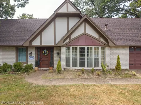 Exterior - 3508 Village Rd, Fort Smith, AR 72903 photo 6 of 13