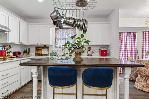Kitchen - 3508 Village Rd, Fort Smith, AR 72903 photo 5 of 7