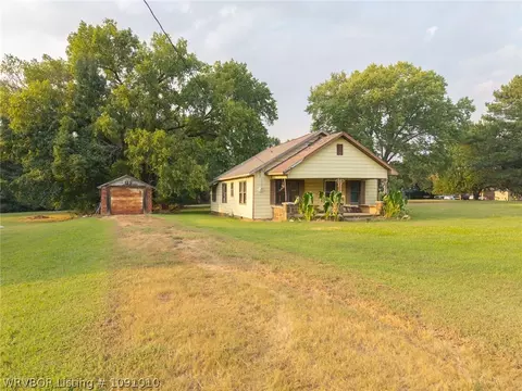 Exterior - 1610 E Main St, Lavaca, AR 72941 photo 6 of 14