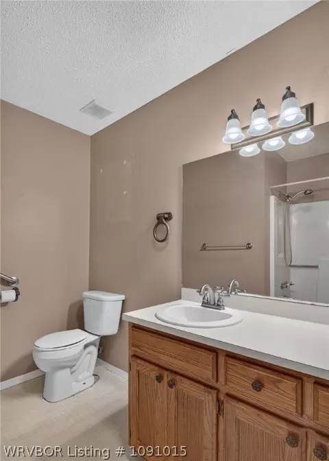 Bath - 503 W Grober St, Paris, AR 72855 photo 1 of 2
