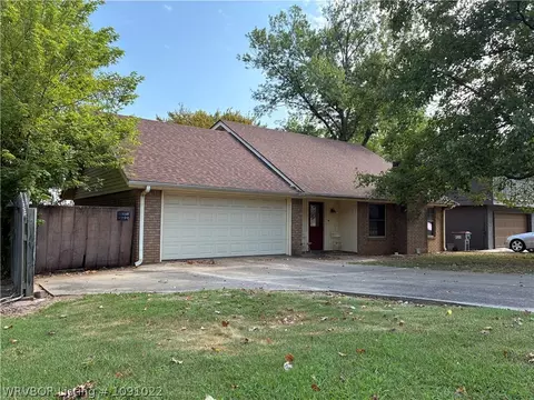 Exterior - 508 M St, Barling, AR 72923 photo 5 of 12