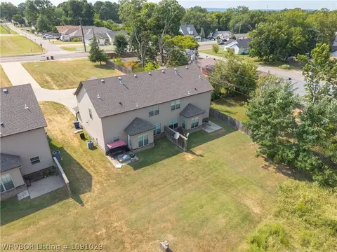 View/Area - 444 N 446 N Albert Pike Ave, Fort Smith, AR 72903 photo 2 of 9