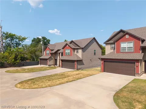 Exterior - 444 N 446 N Albert Pike Ave, Fort Smith, AR 72903 photo 6 of 11