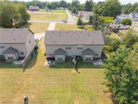 View/Area - 444 N 446 N Albert Pike Ave, Fort Smith, AR 72903 photo 3 of 9