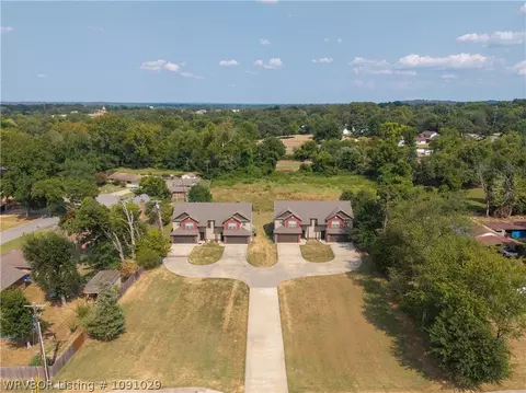 View/Area - 444 N 446 N Albert Pike Ave, Fort Smith, AR 72903 photo 7 of 9