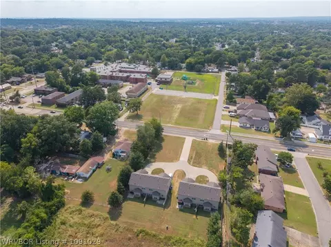 View/Area - 444 N 446 N Albert Pike Ave, Fort Smith, AR 72903 photo 9 of 9