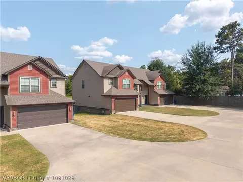 Exterior - 444 N 446 N Albert Pike Ave, Fort Smith, AR 72903 photo 9 of 11