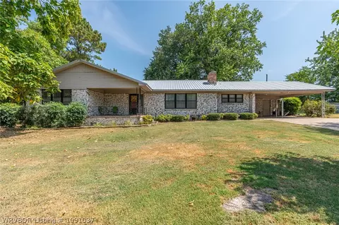 403 Meyer Dr, Van Buren, AR 72956