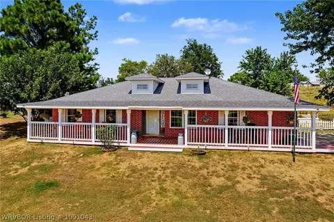 476285 E 1094 Rd, Roland, OK 74954