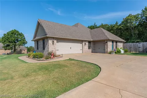 Exterior - 513 Stone Mountain Loop, Alma, AR 72921 photo 8 of 16