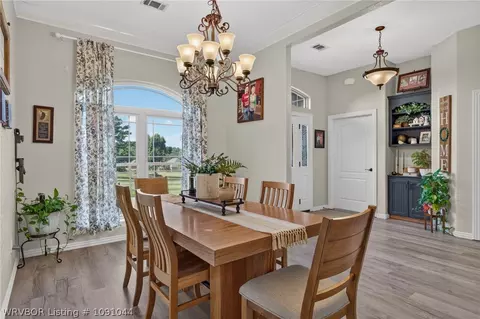 Dining - 513 Stone Mountain Loop, Alma, AR 72921 photo 2 of 2