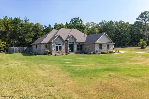 Exterior - 513 Stone Mountain Loop, Alma, AR 72921 photo 2 of 16