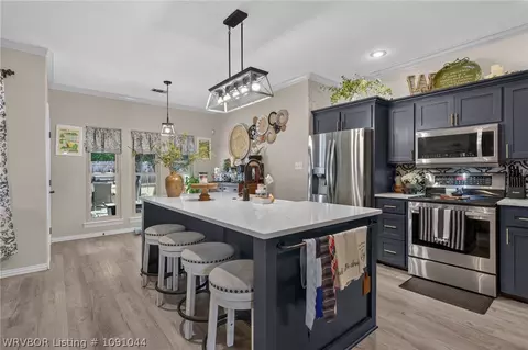 Kitchen - 513 Stone Mountain Loop, Alma, AR 72921 photo 2 of 4