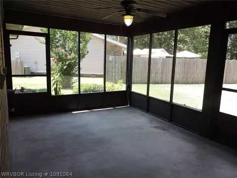 Exterior - 8617 Meadow Dr, Fort Smith, AR 72908 photo 6 of 15