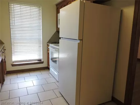 Kitchen - 8617 Meadow Dr, Fort Smith, AR 72908 photo 5 of 5