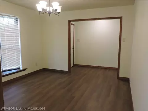 Living - 8617 Meadow Dr, Fort Smith, AR 72908 photo 5 of 8