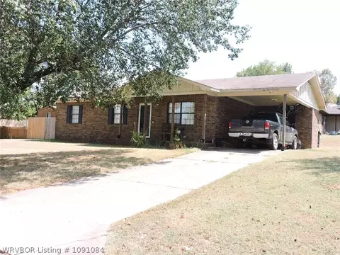2802 Martha St, Van Buren, AR 72956