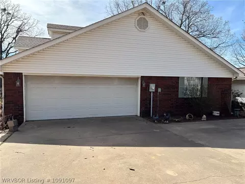 Exterior - 719 Norma Ln, Ozark, AR 72949 photo 2 of 5