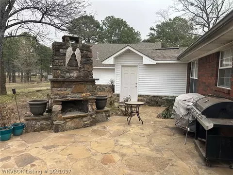 Exterior - 719 Norma Ln, Ozark, AR 72949 photo 4 of 5