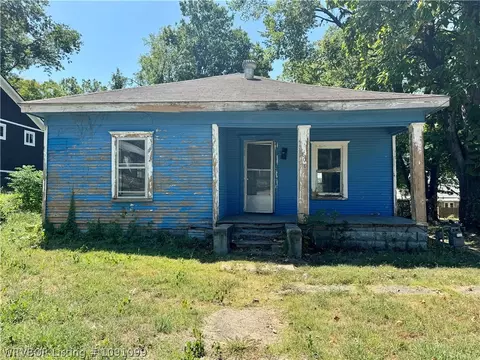 1800 Cedar St, Van Buren, AR 72956