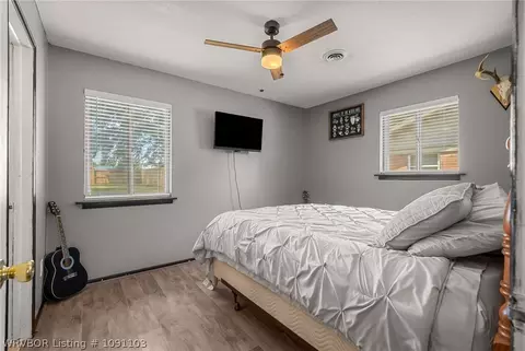 Bedroom - 203 Amherst Cir, Fort Smith, AR 72908 photo 4 of 5