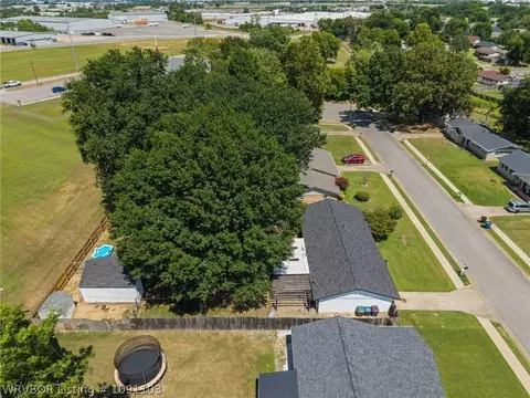 View/Area - 203 Amherst Cir, Fort Smith, AR 72908 photo 2 of 6