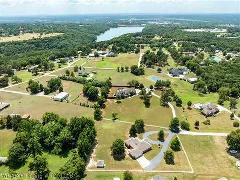 View/Area - 320 Fine Pl, Alma, AR 72921 photo 5 of 6