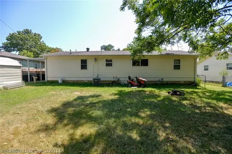 Exterior - 4816 S 34 St, Fort Smith, AR 72903 photo 3 of 5