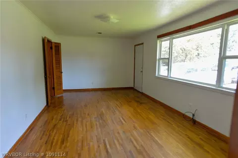Living - 4816 S 34 St, Fort Smith, AR 72903 photo 1 of 3