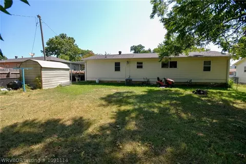 Exterior - 4816 S 34 St, Fort Smith, AR 72903 photo 2 of 5