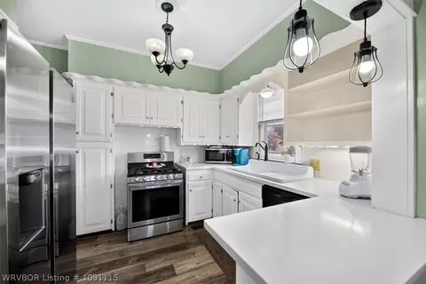 Kitchen - 515 N 20th St, Fort Smith, AR 72901 photo 3 of 3