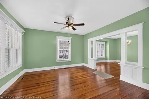 Living - 515 N 20th St, Fort Smith, AR 72901 photo 3 of 6