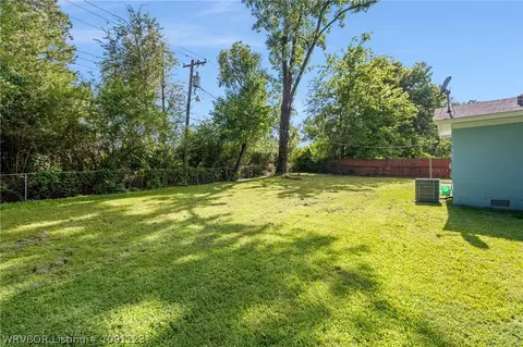 Exterior - 4416 Royal Oak Dr, Fort Smith, AR 72904 photo 6 of 7