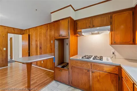 Kitchen - 4416 Royal Oak Dr, Fort Smith, AR 72904 photo 3 of 3