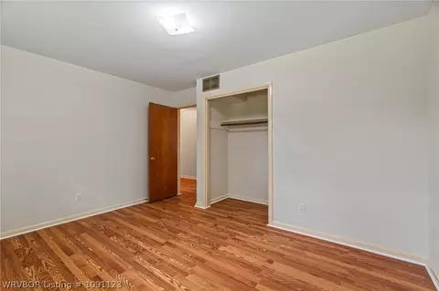 Bedroom - 4416 Royal Oak Dr, Fort Smith, AR 72904 photo 3 of 6