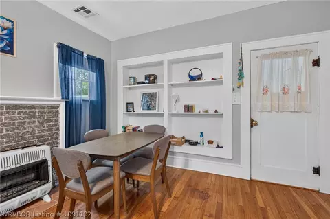 Dining - 1913 Dodson Ave, Fort Smith, AR 72901 photo 1 of 1